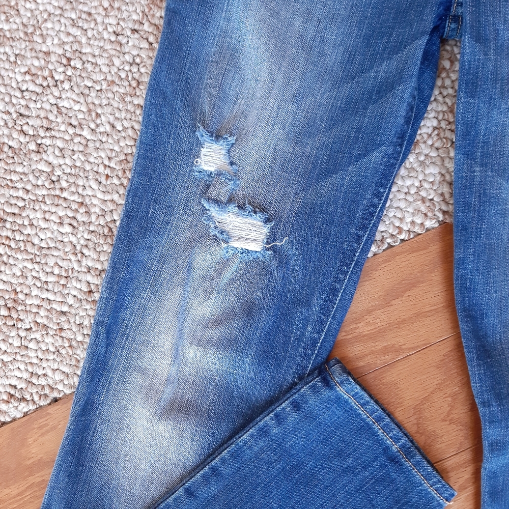 Hollister Distressed Jeans size 5 Long - Picture 6 of 16